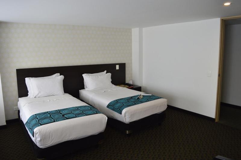 Hotel Castellana 95 Богота Номер фото