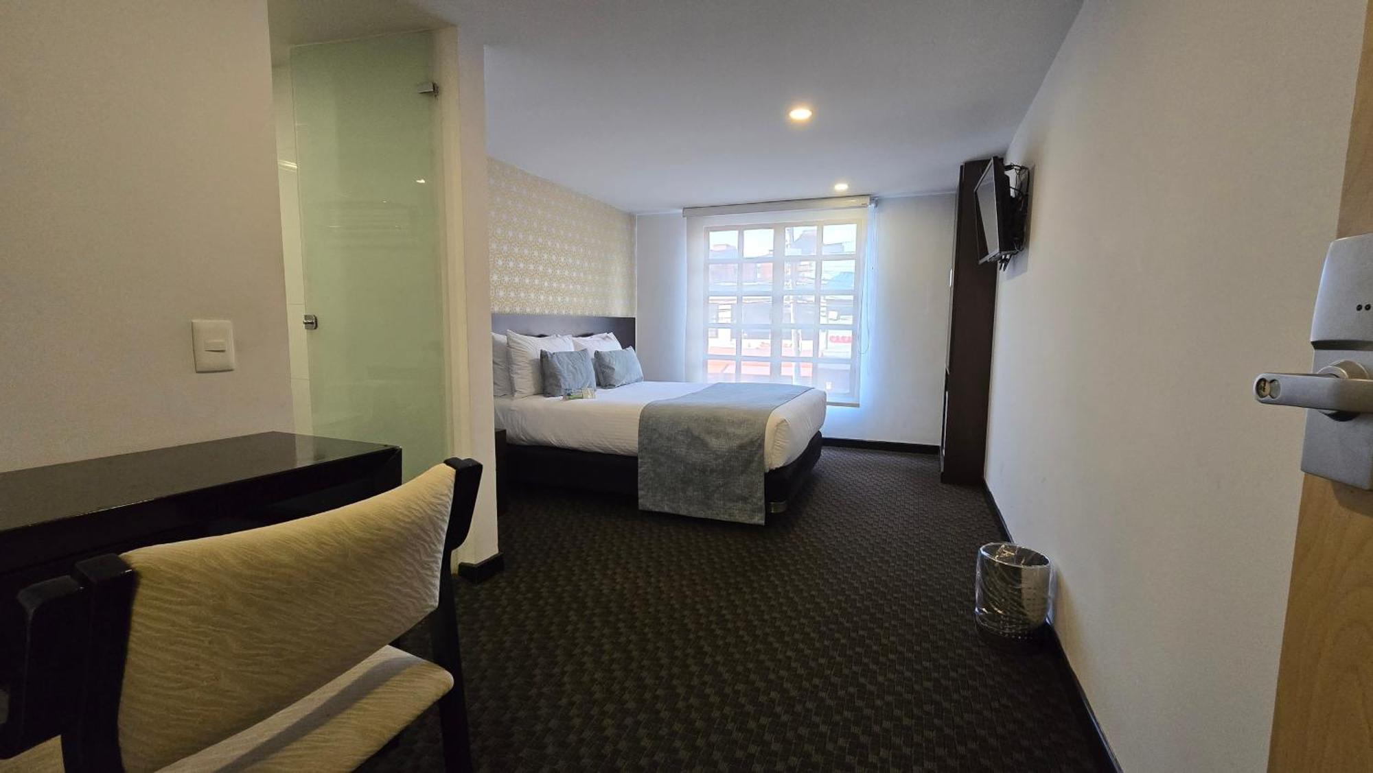 Hotel Castellana 95 Богота Экстерьер фото